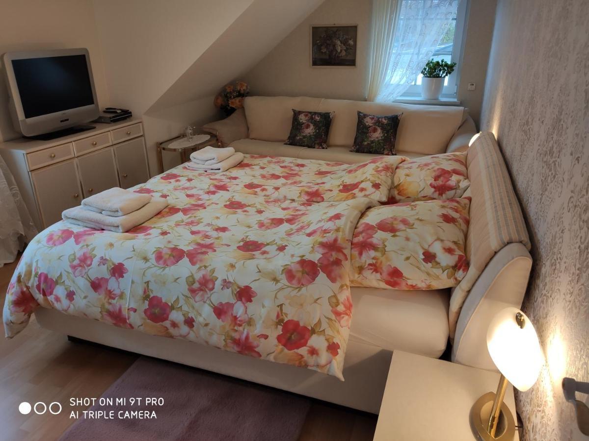 Blumen Apartment ฮัมบูร์ก ภายนอก รูปภาพ