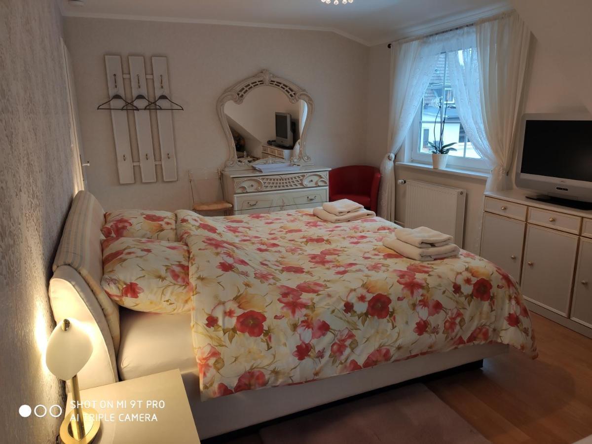 Blumen Apartment ฮัมบูร์ก ภายนอก รูปภาพ
