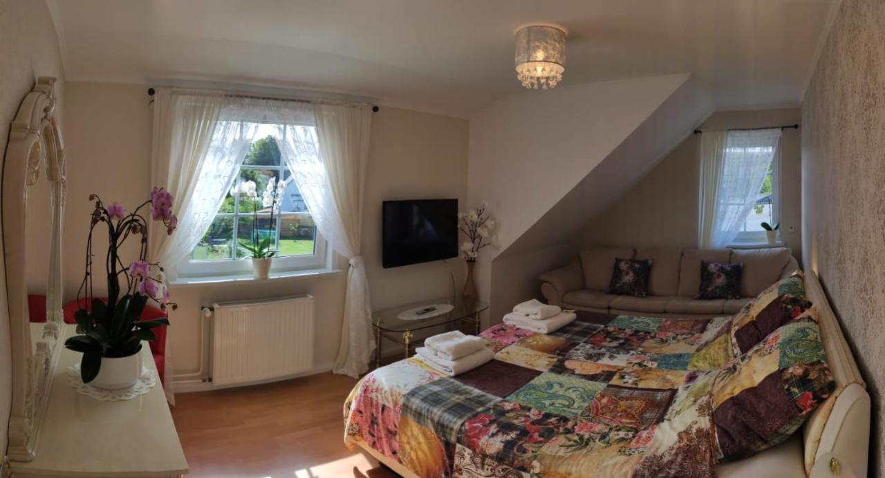 Blumen Apartment ฮัมบูร์ก ภายนอก รูปภาพ